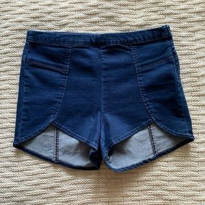 ❌SOLD❌ Free People Tulip Hem Denim Hot Shorts